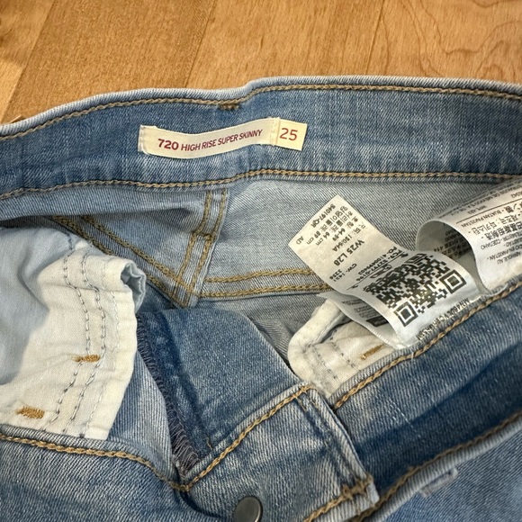Levi 720 High Rise Skinny W25 L28 - Picture 4 of 5